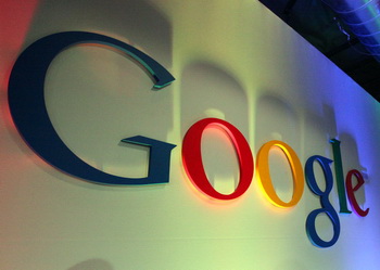 Google  